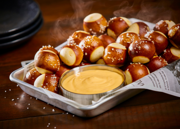 Superior Melt™ Yellow Queso Cheese Sauce Mix